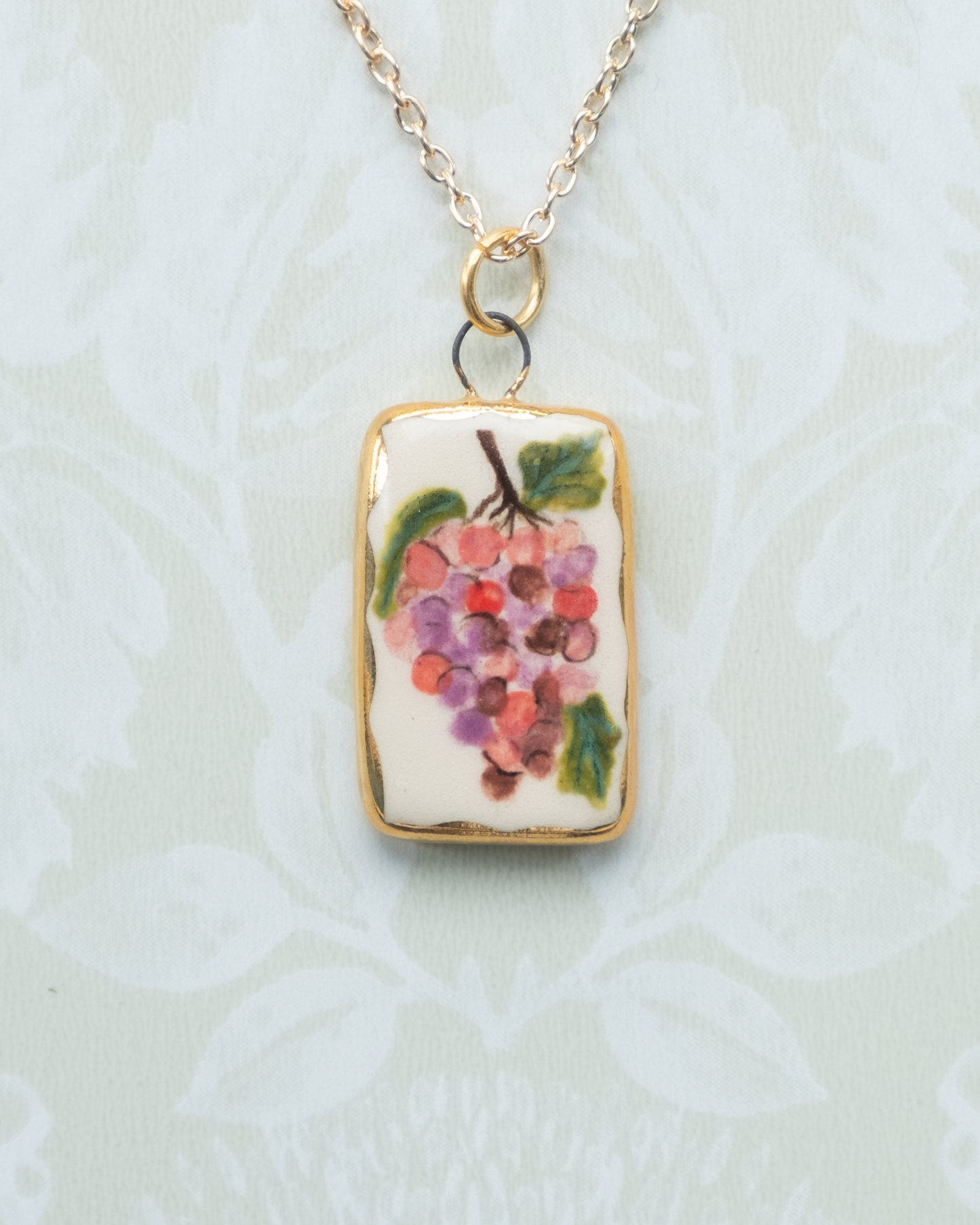 Grapes Charm